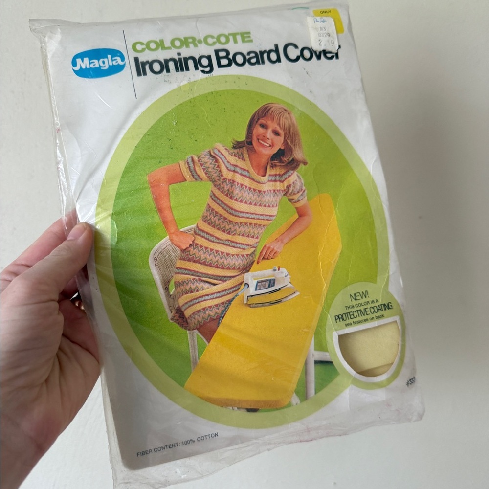 Yellow Closet Organizer with Retro Design